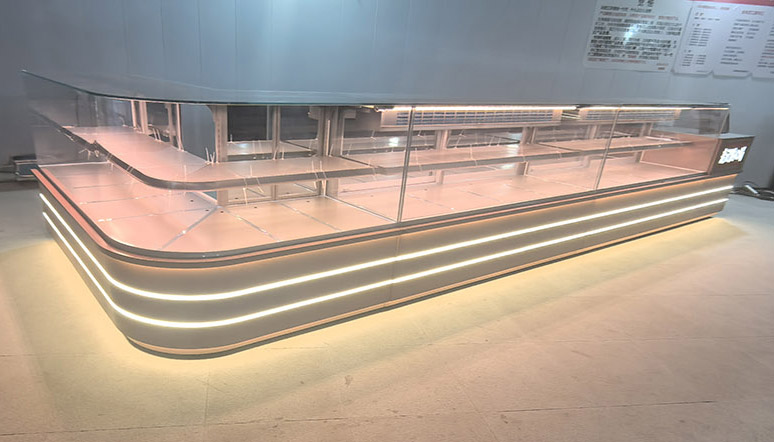 Streamlined Modern Display Cabinet