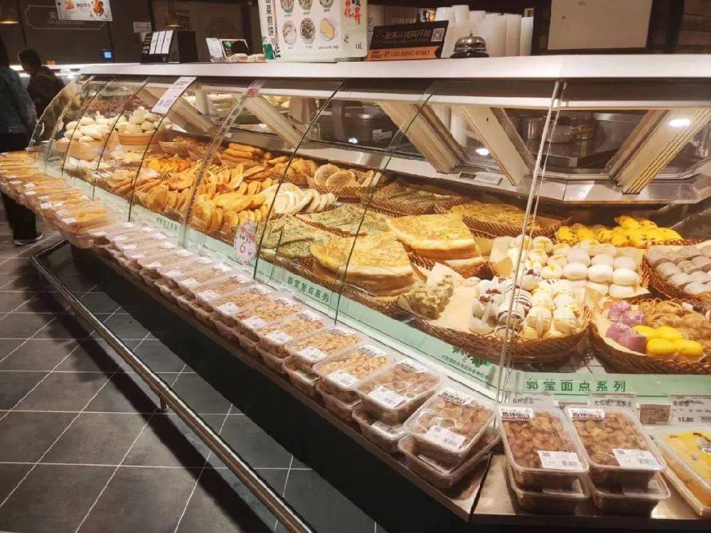 Bakery Owner's Must-Read: Choosing the Right Display Cabinet Makes Days of Difference in Shelf Life — Xueshuang Tech Team's Selection Checklist
